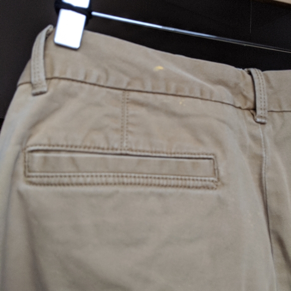 Banana Republic ultimate khaki Chinos - Picture 4 of 5